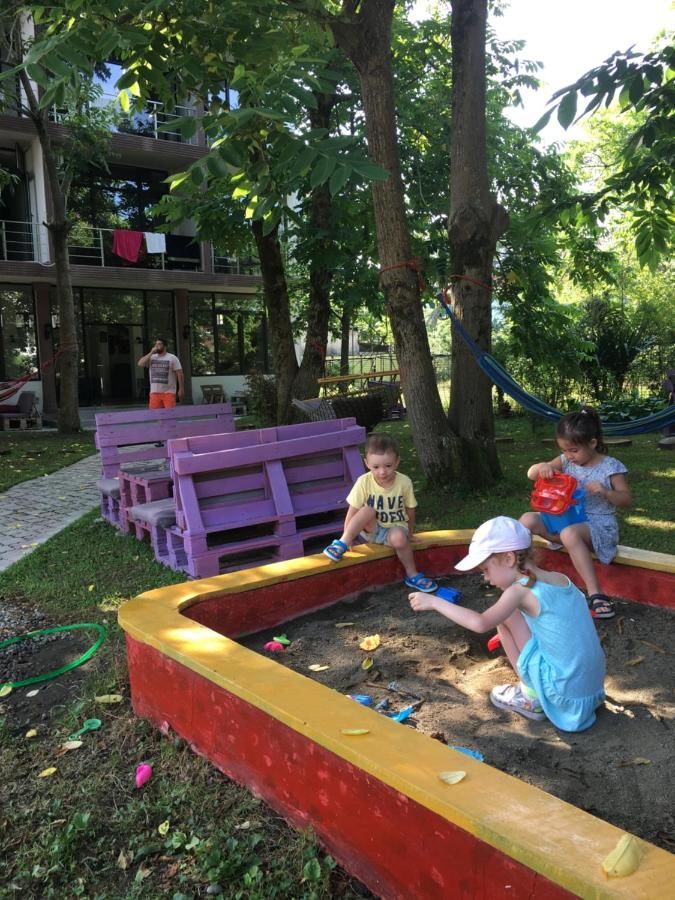 Отели типа «постель и завтрак» Sonata Garden Кобулети
